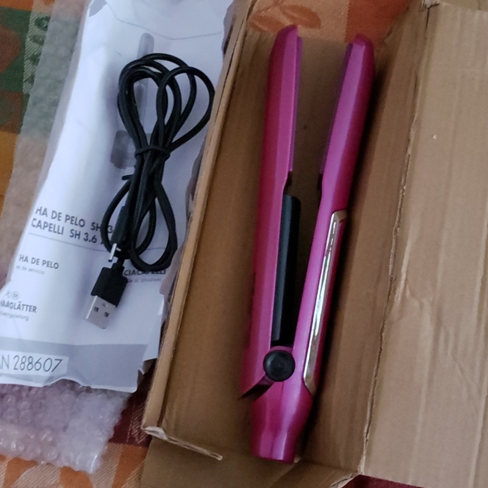 ★Flat iron NWOT - Picture 2 of 5